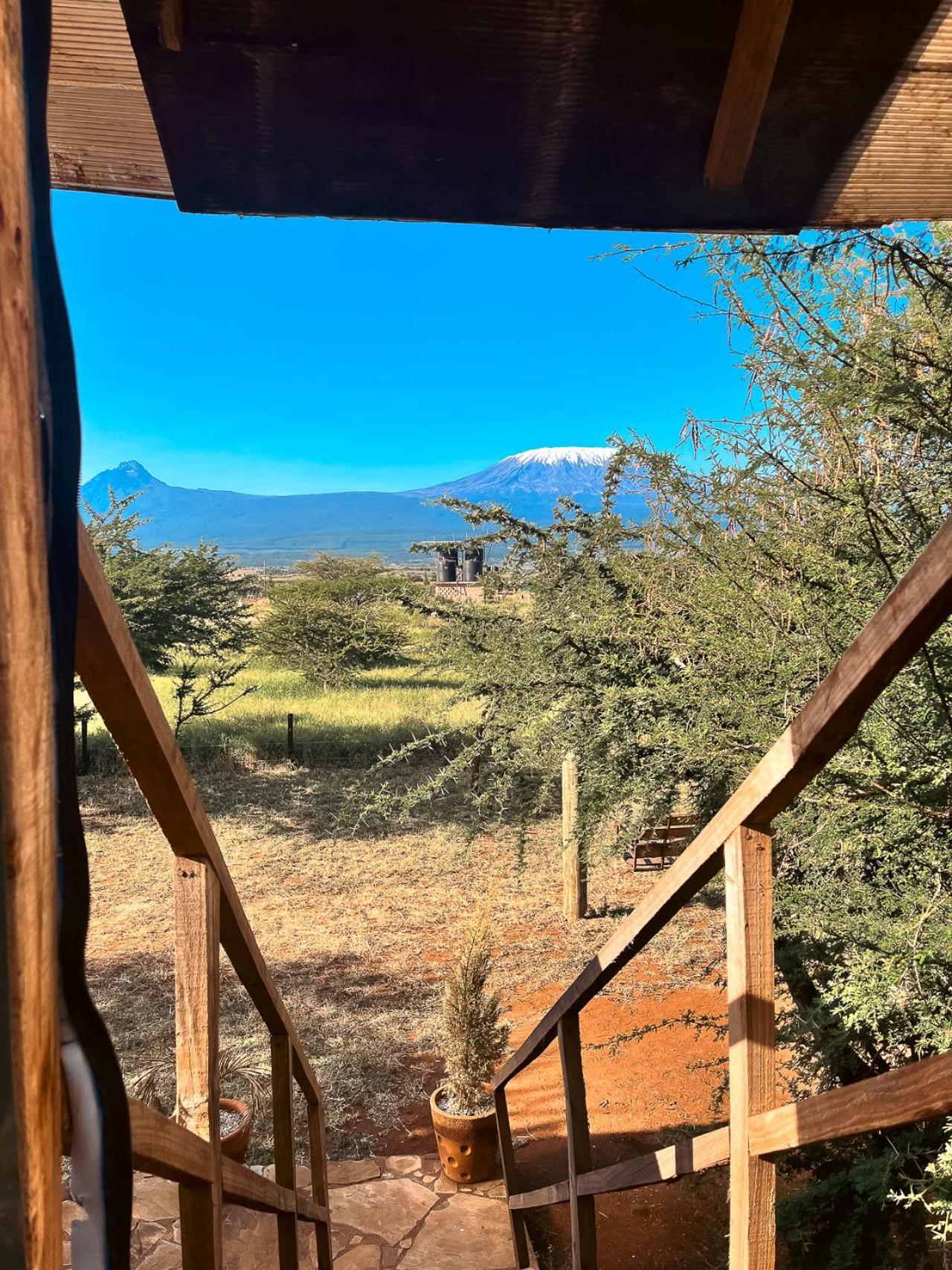 Kilimanjaro View Cabin-Amboseli Oloitokitok Room photo